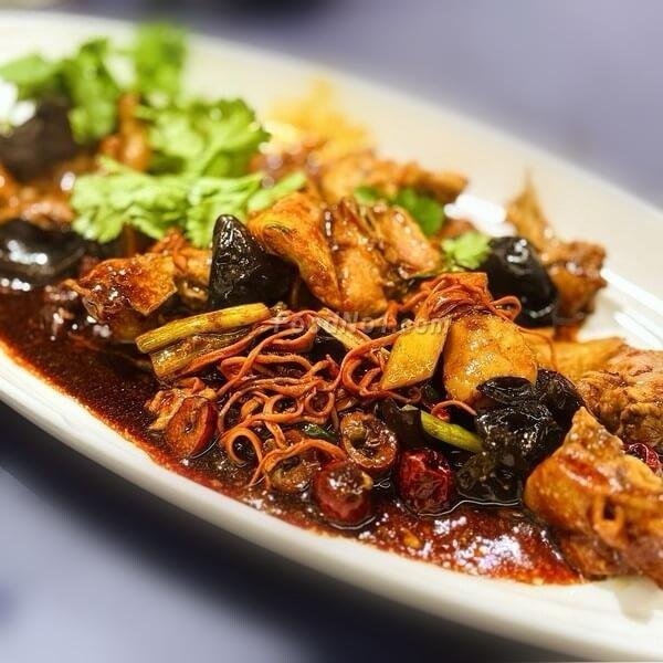 ps2024112610 「蟲草雲耳紅棗蒸雞」