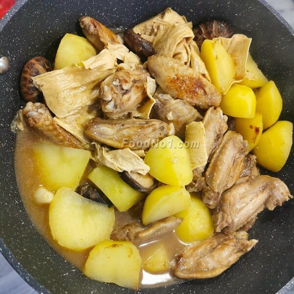 枝竹薯仔香菇炆雞翼