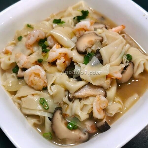 鮮蝦香菇雲吞皮湯