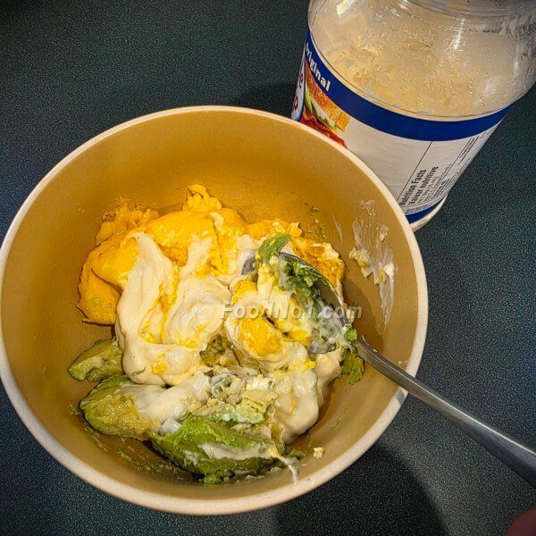 牛油果煎蛋合成