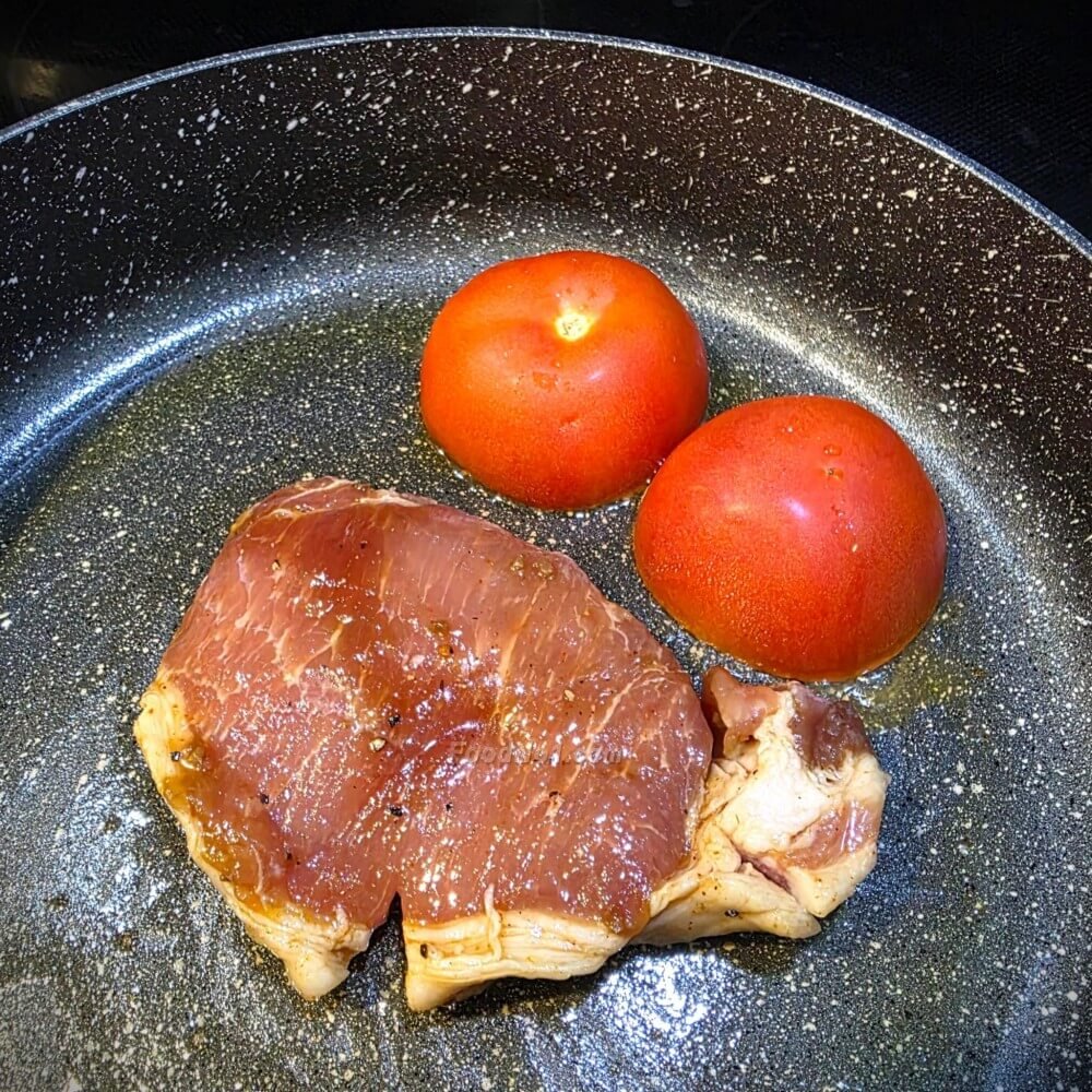 蜜糖蒜蓉牛油煎豬柳扒-中大火慢煎