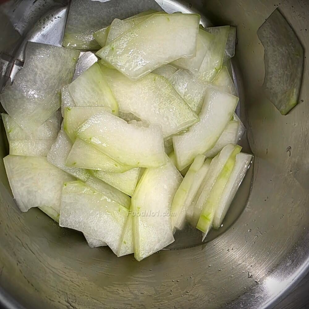 冰鎮檸檬黃糖冬瓜片-用鹽醃製逼水