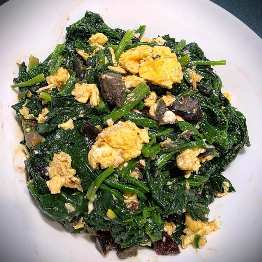 金銀嫩蛋爽口菠菜 (炒)