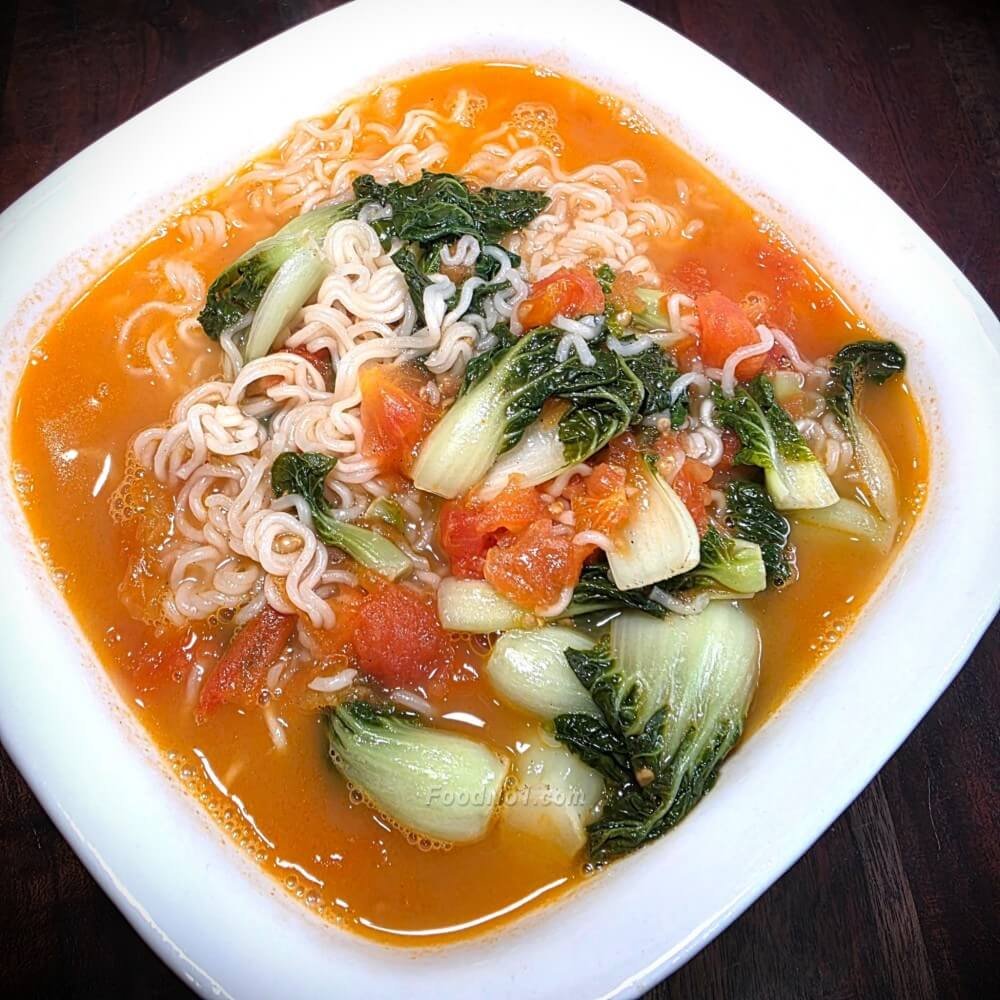 番茄奶油白菜韓式牛骨湯麵