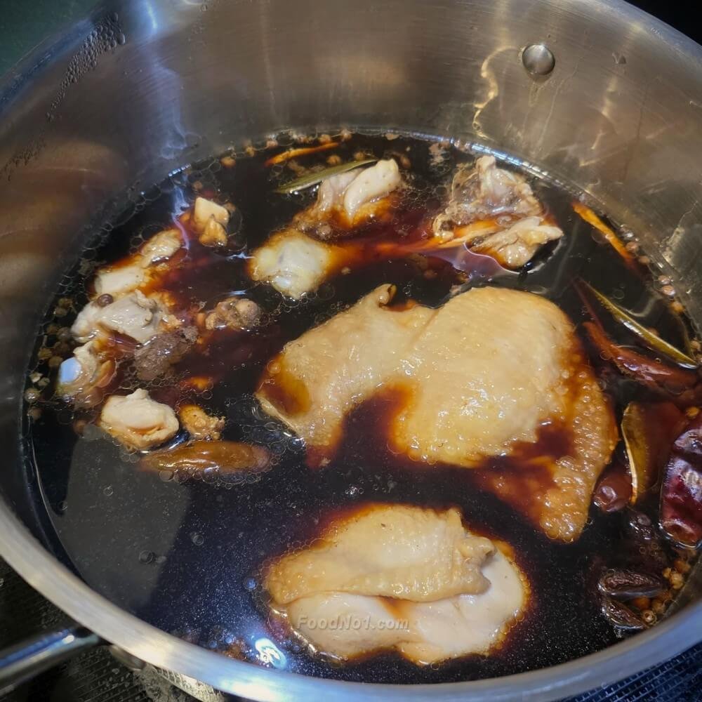 浸鹵水雞髀-手撕雞