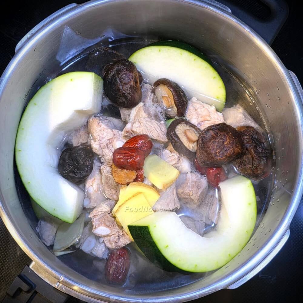 冬瓜排骨湯材料入煲