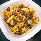 菠蘿西芹芯牛肉粒 菠蘿西芹芯牛肉粒