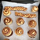 誘人肉桂卷 (Cinnamon Rolls) 誘人肉桂卷 (Cinnamon Rolls)