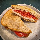 雞肉芝士番茄三文治 芝士番茄雞肉三文治,簡單三文治食譜