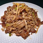 肉碎薑蔥炒粗麵 肉碎薑蔥炒粗麵