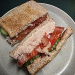 吞拿魚多士三文治 吞拿魚多士三文治