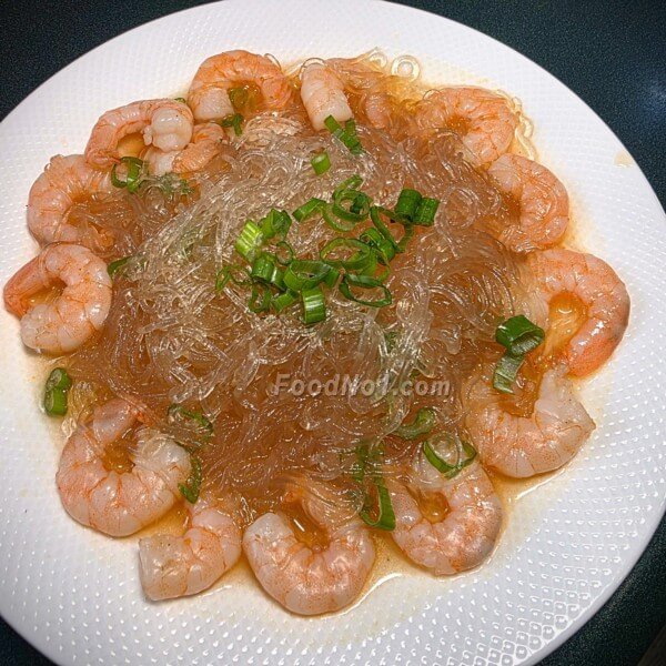 麻辣蝦仁燴粉絲,漂亮引食慾。