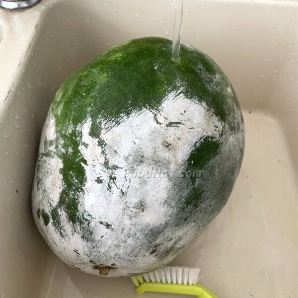 冬瓜表面白色稱為「冬瓜霜」或「白霜」
