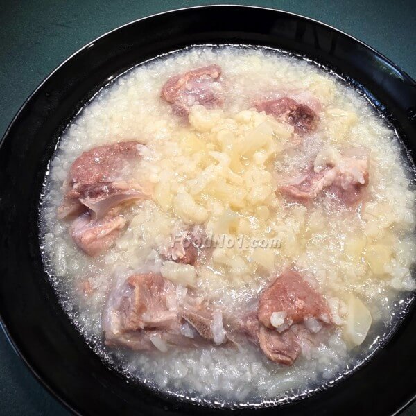 椰菜花鹹豬骨粥