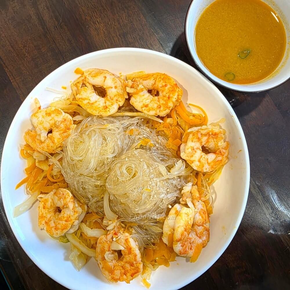 三絲煨蝦球-伴蝦湯