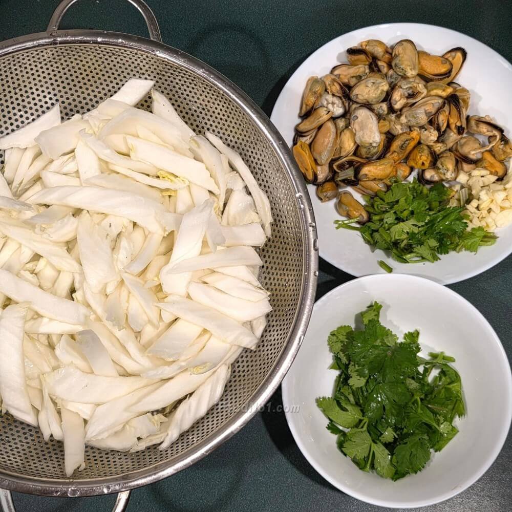 鑊氣醬爆 BB青口炒菜梗-材料