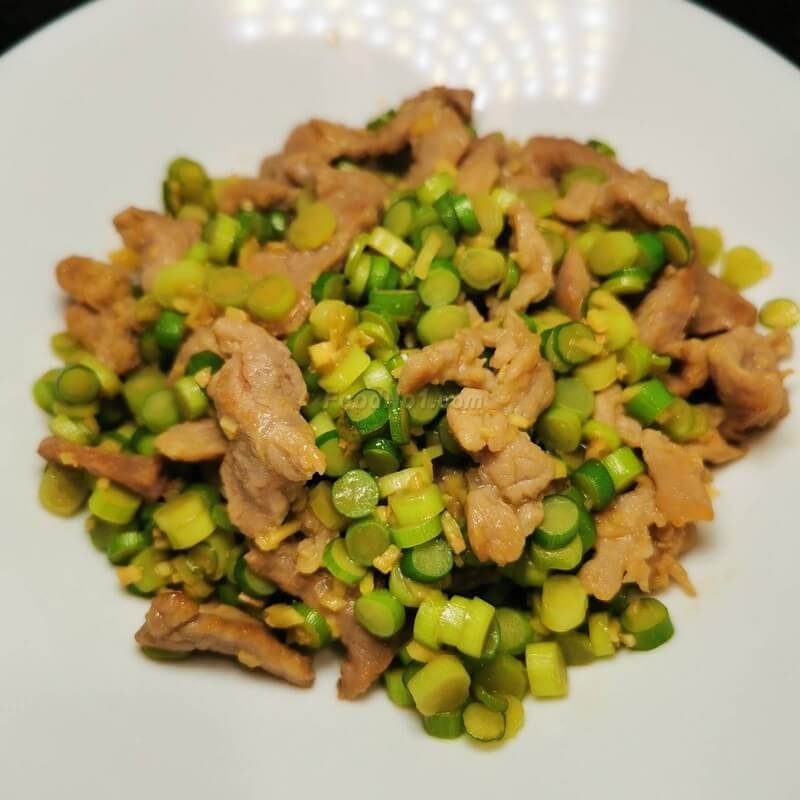 薑米蒜芯炒肉粒