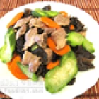 勝瓜雲耳炒肉片