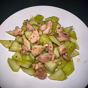 紅蔥醬爆炒青瓜雞丁