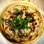 梅菜肉餅煲仔飯 梅菜肉餅煲仔飯