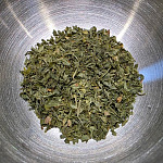 歐芹 (Parsley):餐桌上的綠色點綴 歐芹功效、歐芹食譜