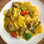 金香咖哩牛腩炒河粉 咖哩牛腩炒河粉