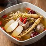 花旗參石斛杞子瘦肉湯